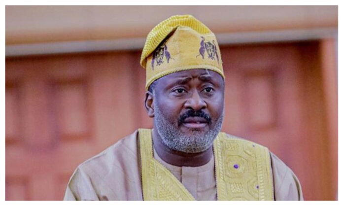 Desmond Elliot